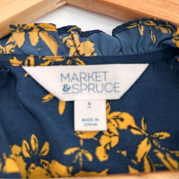 Market and Spruce navy and yellow floral sleeveless top size small - Picture 5 of 6